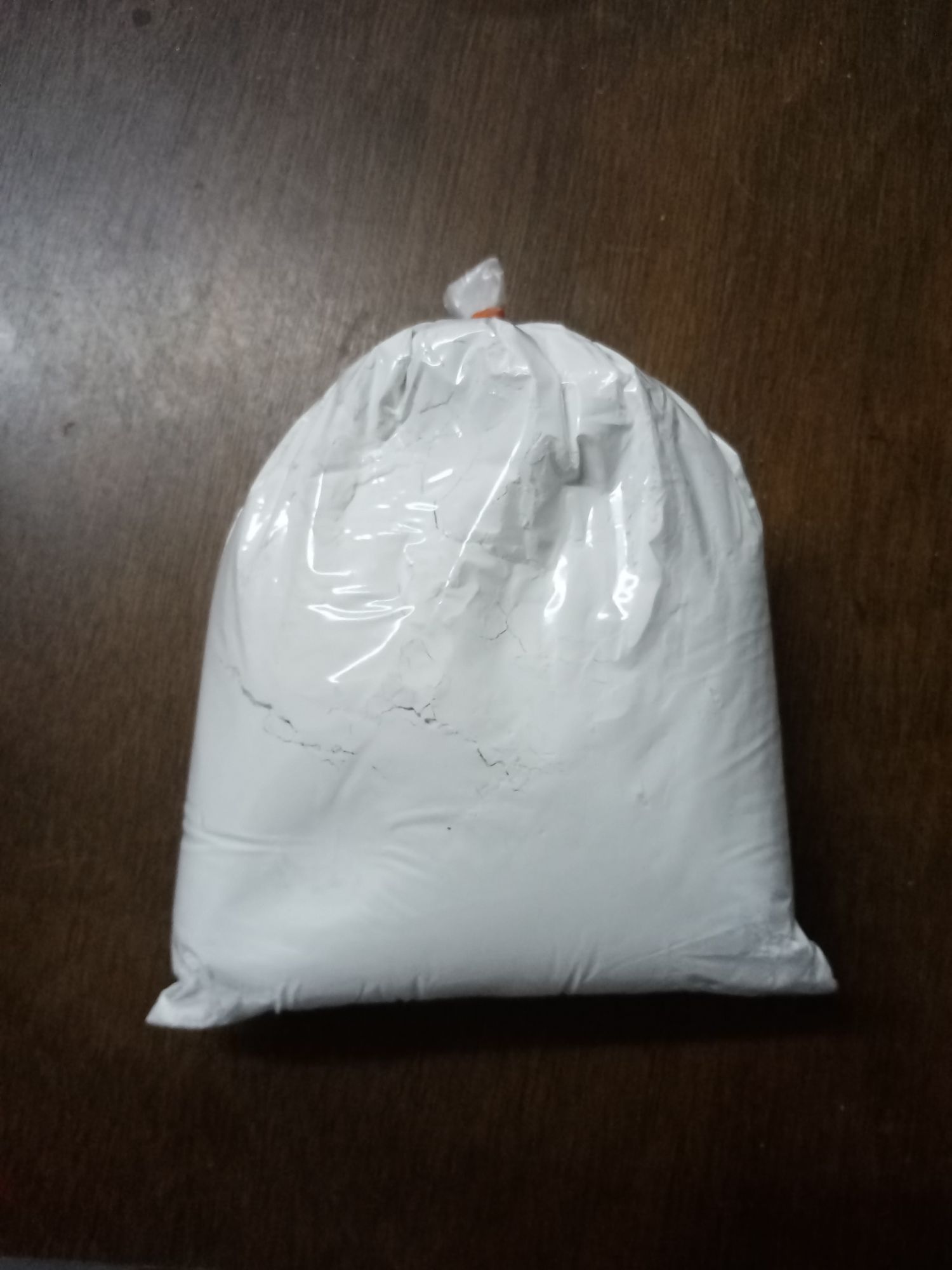 ปูนซีเมนต์ขาว แบ่งขายถุงละ 1 กิโลกรัม