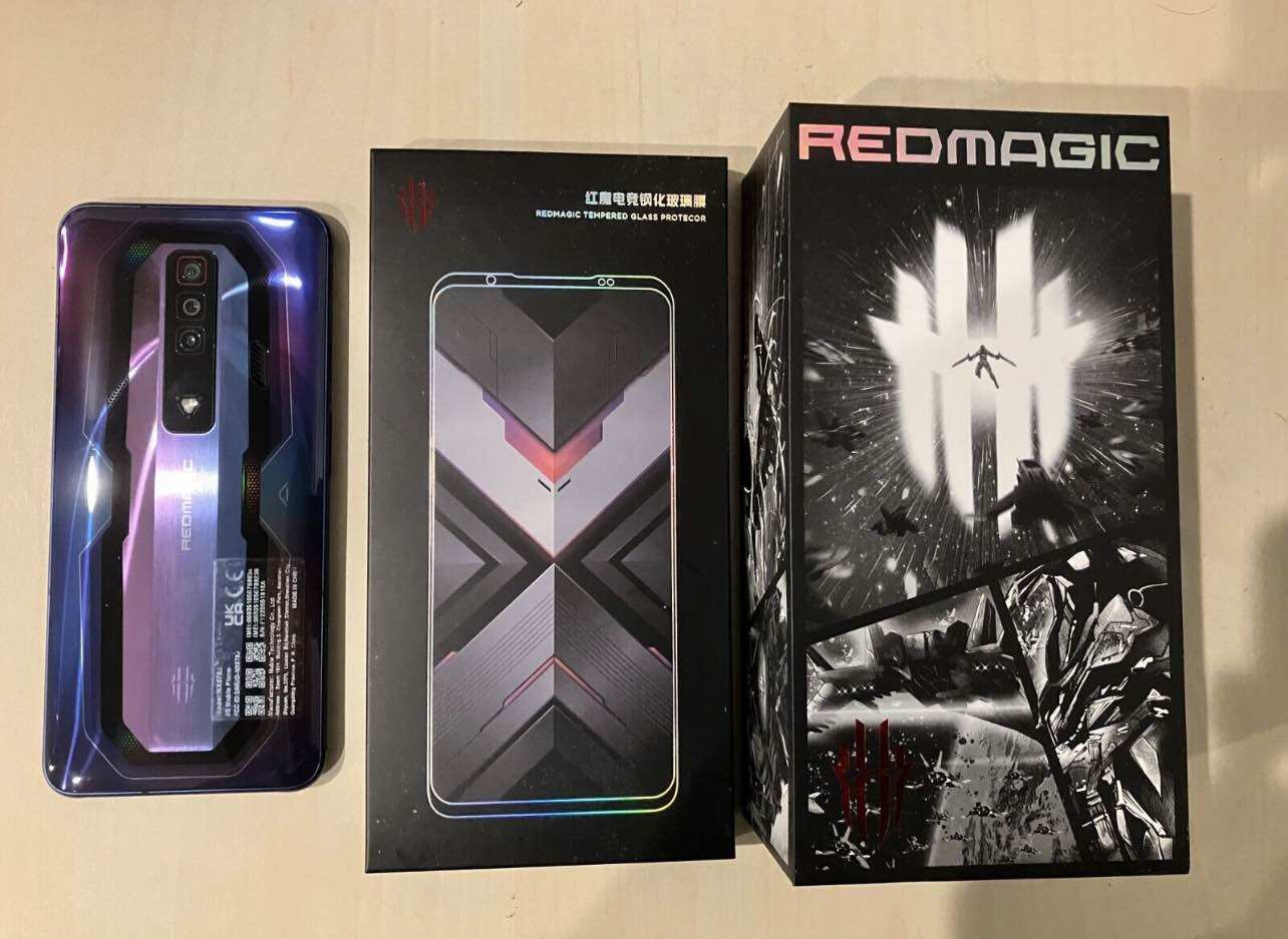 Red Magic Pro 7 5g 6.65" 16 GB RAM 256gb Gamers Smartphone nubia ราคา 5,500 บาท*ส่งฟรี