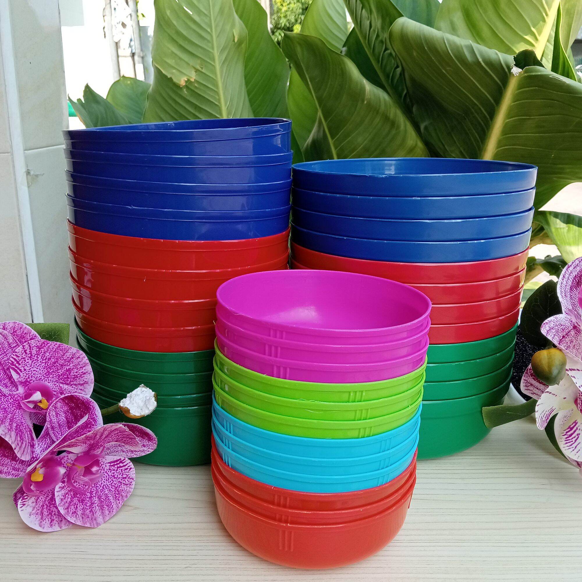 ขันน้ำ ขันน้ำเล่นสงกรานต์ยกโหล12 ใบคละสี มี 3 ขนาด ราคา  120 บาท*ส่งฟรี