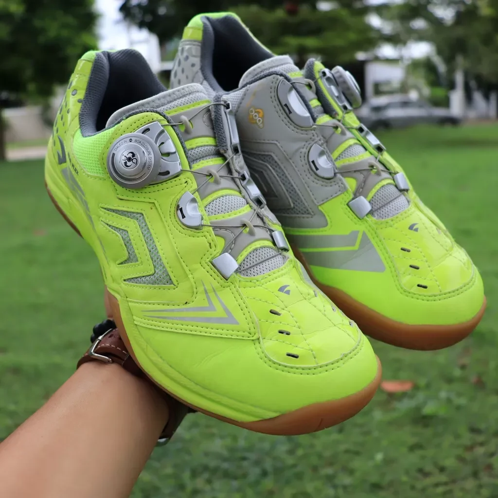 Vitro 2025 badminton shoes