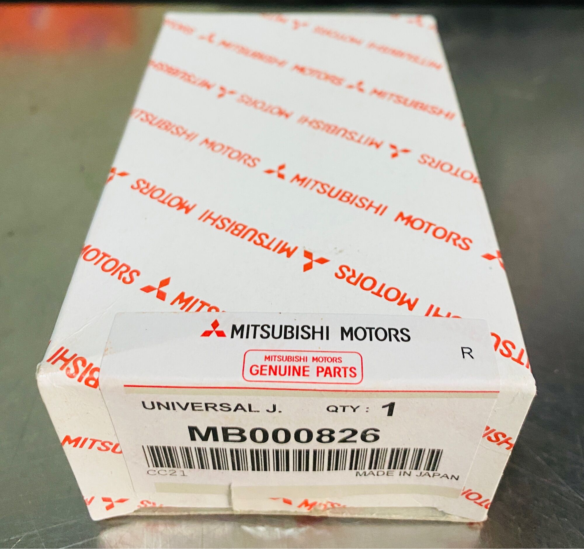 ยอยเพลากลาง ยอยกากบาท MITSUBISHI L200, CYCLONE ดีเซล ขนาด 25 x 76.7mm รหัสสินค้า MB000826 "TOYO" MADE IN JAPAN ราคา 380 บาท*ส่งฟรี