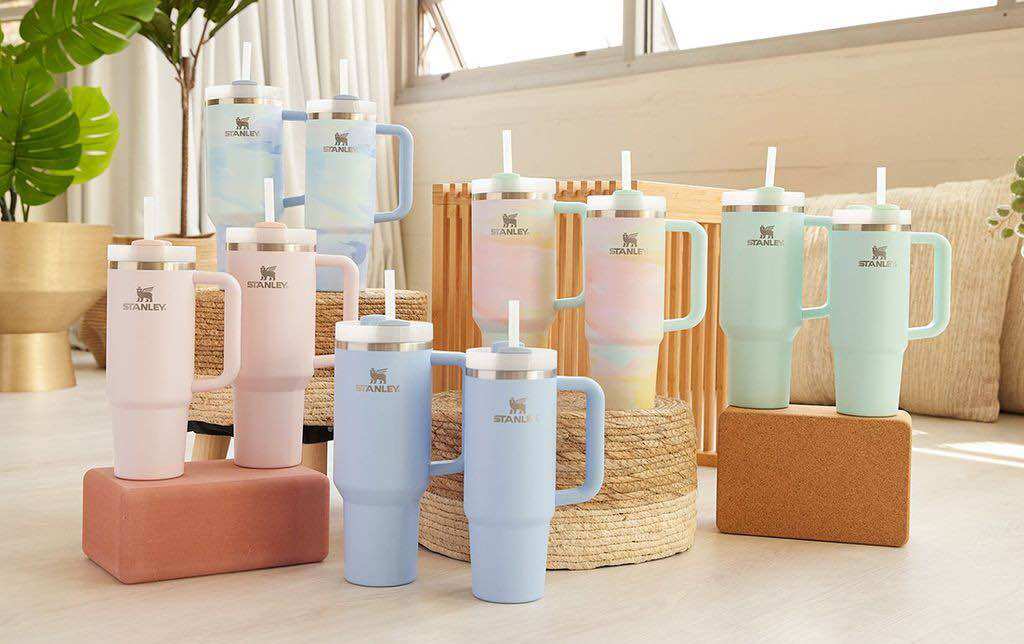 Stanley รุ่น The Quencher H2.0 Flowstate Tumbler 14/20/30/40Oz ราคา 981 บาท*ส่งฟรี