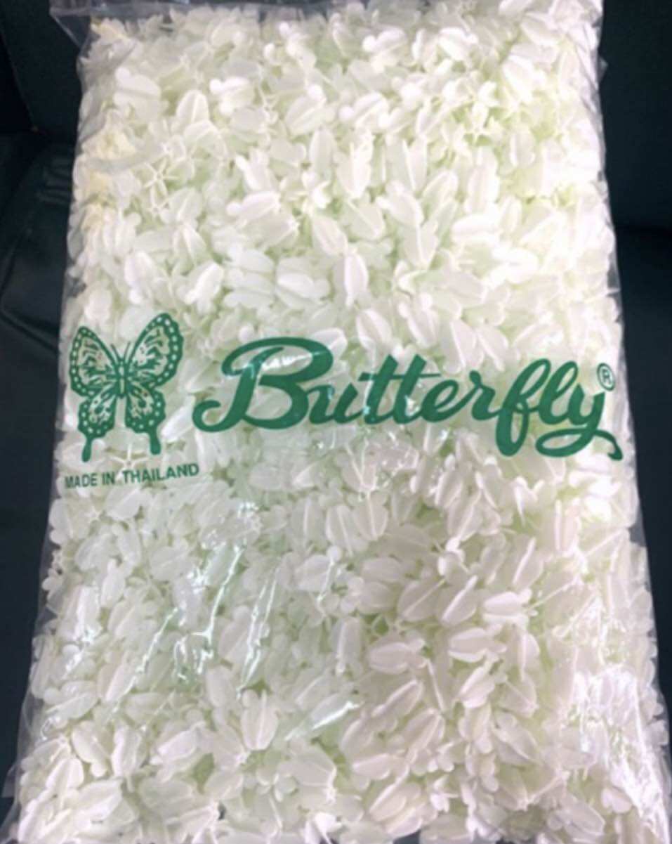 ดอกรัก ดอกรักปลอม ดอกรักพลาสติกสีอมเขียวตราbutterfly(1600ดอก)