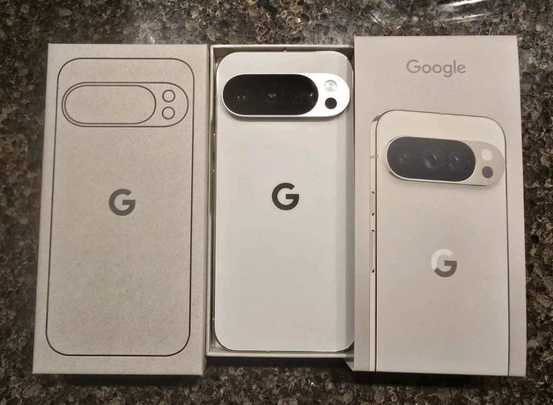 Brand New Sealed Google Pixel 10 Pro - Unlocked 128GB (Moonstone) ราคา 16,800 บาท*ส่งฟรี