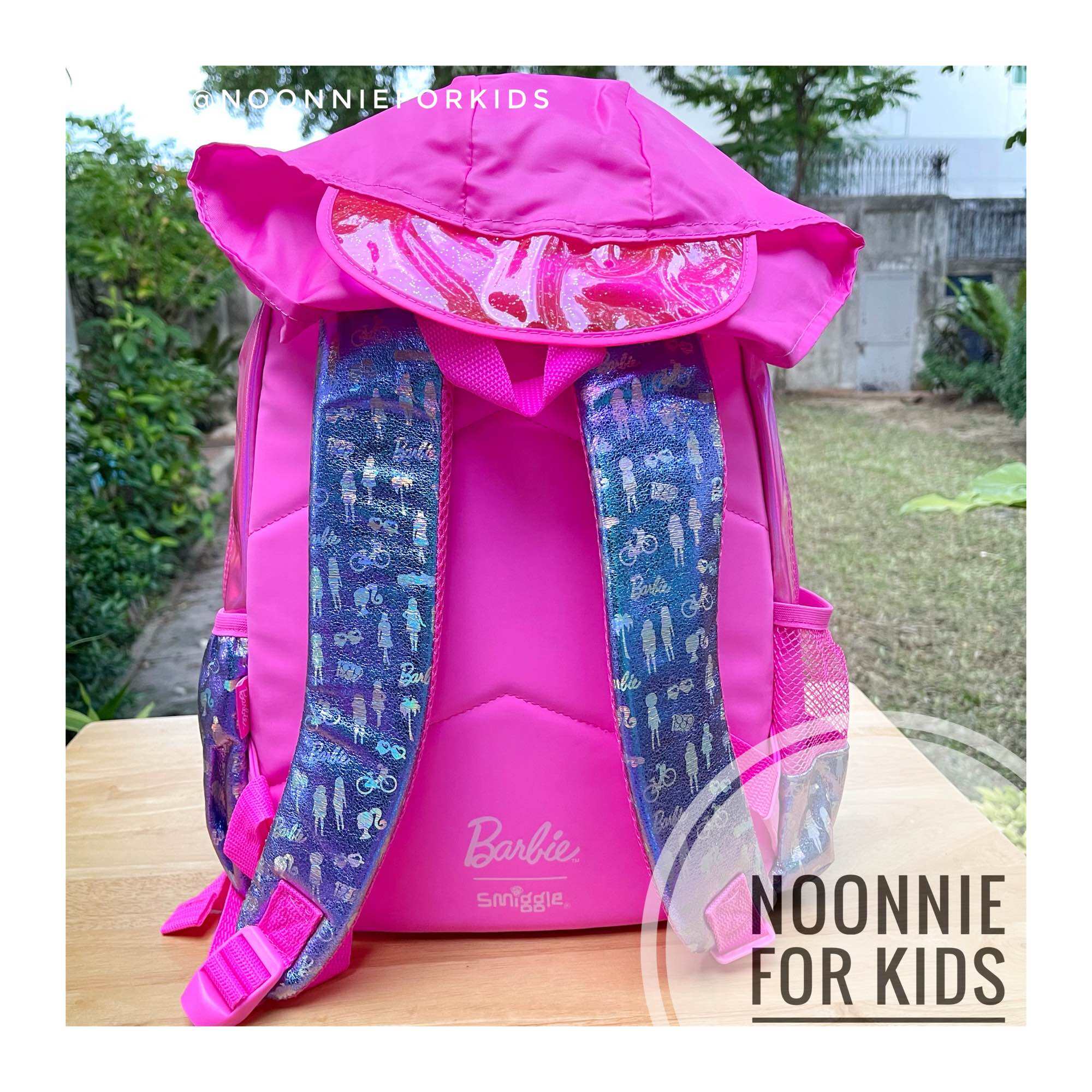 กระเป๋าเป้พร้อมฮูด Smiggle Barbie Play And Go Junior Character Hoodie  Backpack แท้จากออสเตรเลีย