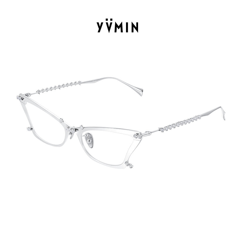 Gem Legs Butterfly Shaped Eyewear ราคา 12,320 บาท*ส่งฟรี