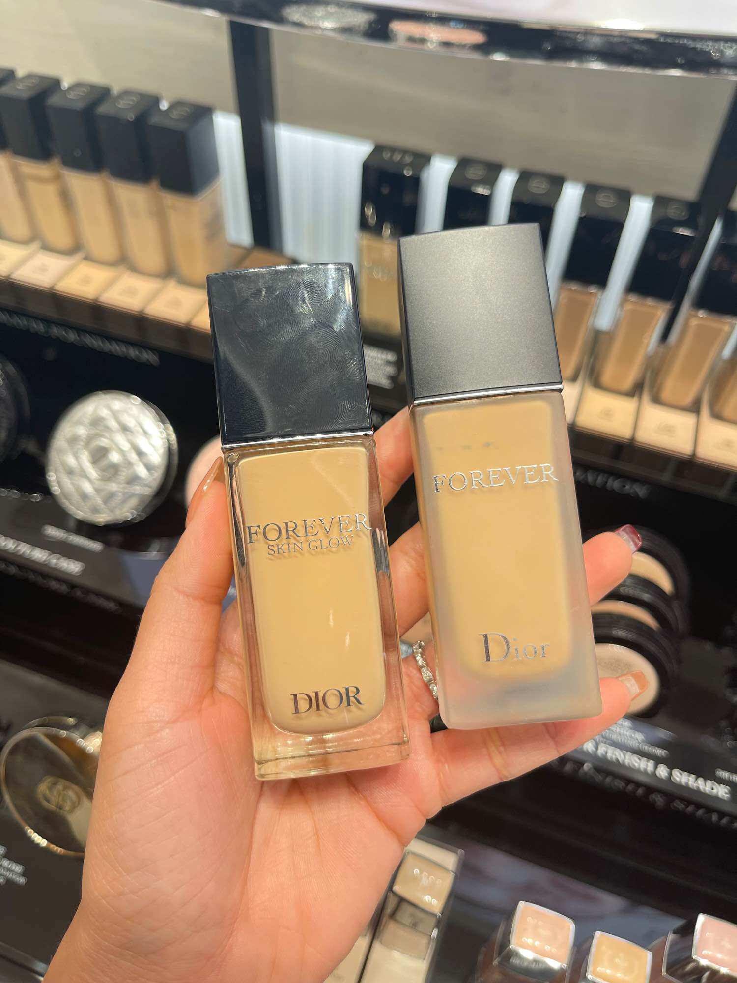 Dior Forever Skin Foundation 👑 ราคา 3,050 บาท*ส่งฟรี