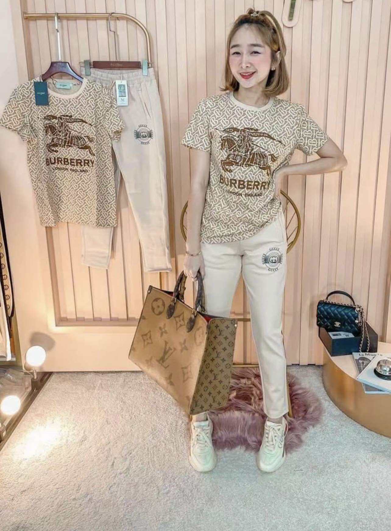 【上質感漂う】HERMES サドルステッチTシャツ Tシャツ サドルステッチ | Hermès - エルメス-公式サイト