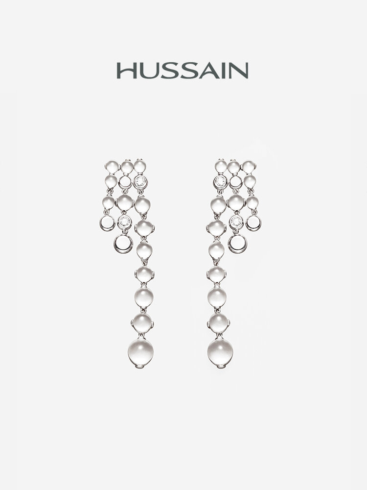 HUSSAIN | Water Drop Transparent Frost White Crystal Fringe Earrings ราคา 10,849 บาท*ส่งฟรี
