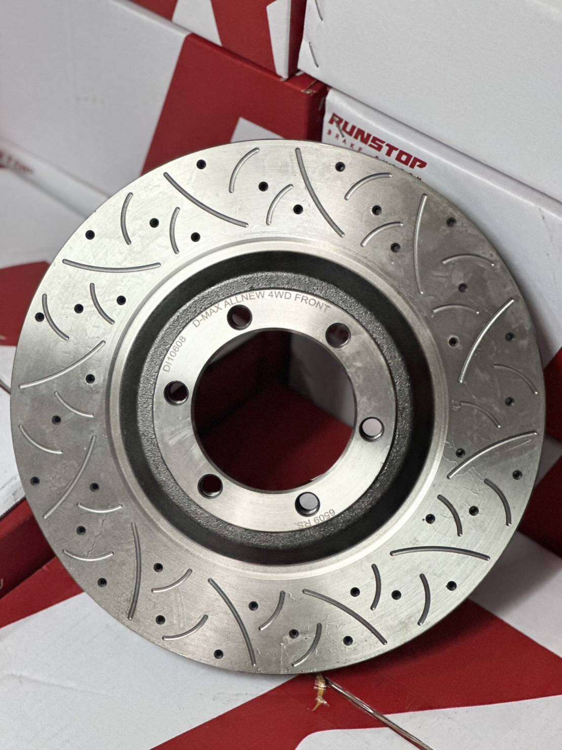 จานเบรค ขนาดเดิม RUNSTOP ตรงรุ่น ISUZU D-MAX 4WD 2020 , MU-X คู่หน้า FSC ลายใหม่ ก้างปลา ขนาด 320 mm. ราคา 7,900 บาท*ส่งฟรี