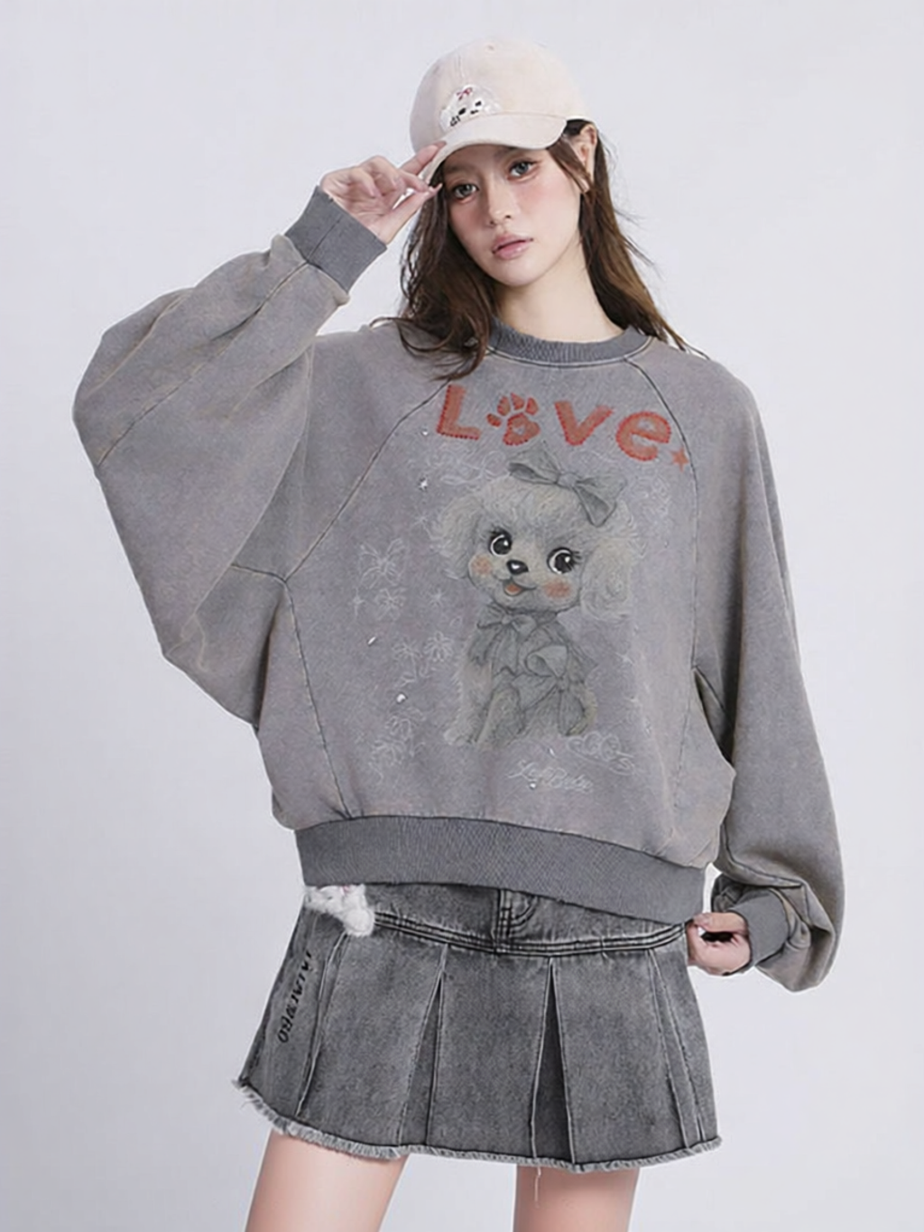 LALABOBO | Relaxed Comfort Grey Sweatshirt Round Neck Long Sleeve ราคา 5,848 บาท*ส่งฟรี