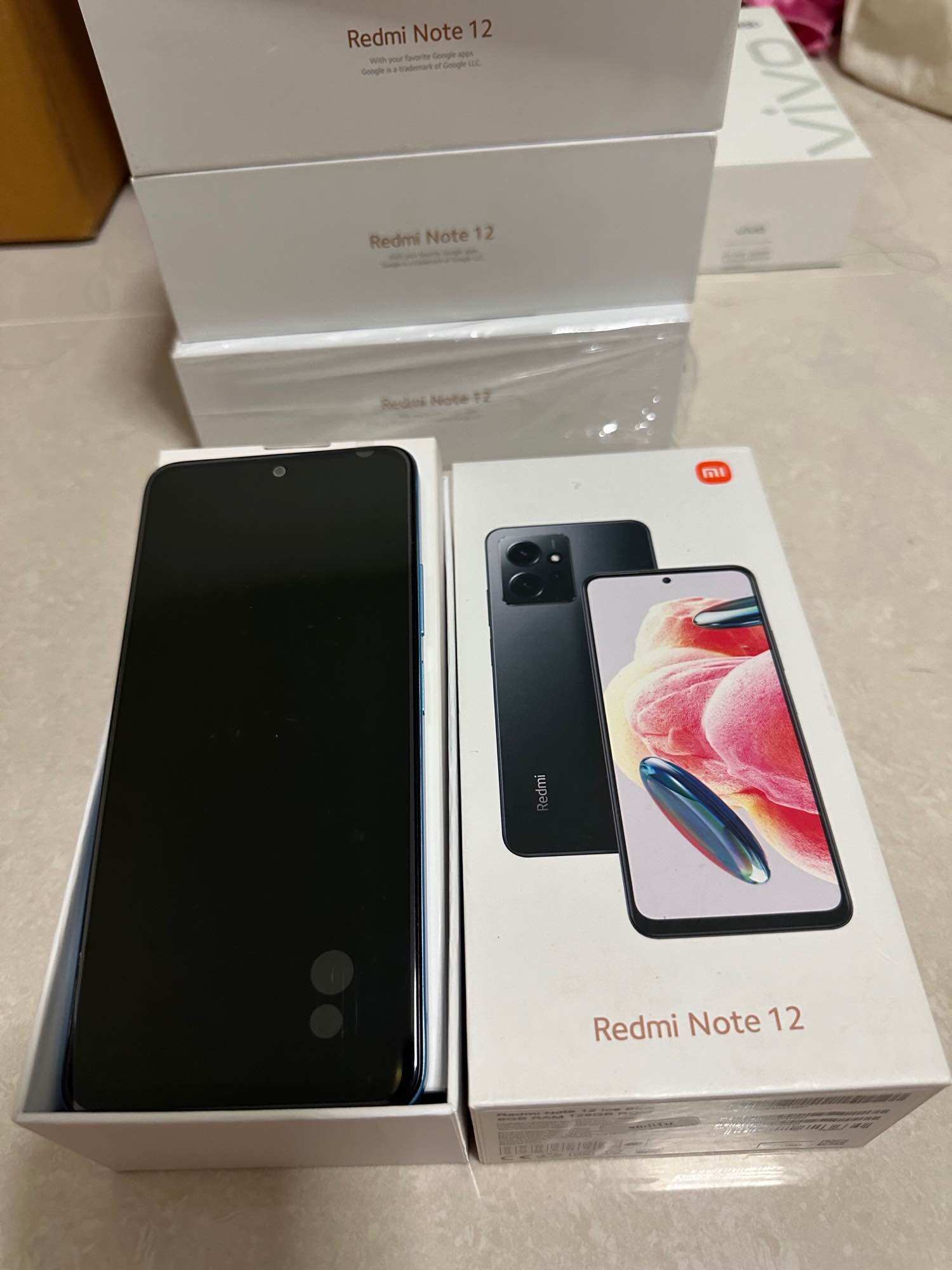 Xaiomi redmi note 12 4g 6/128 เคลียร์สต๊อก (ประกันร้าน 1เดือน) ราคา 3,990 บาท*ส่งฟรี