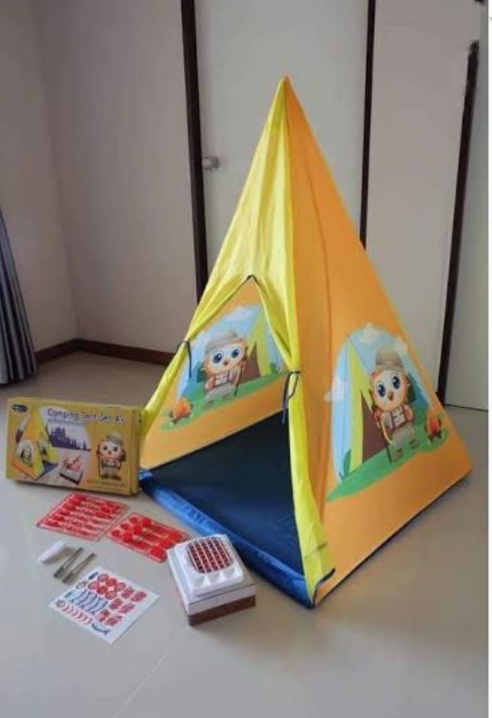 ชุดเล่นของเล่นเอพลัส Camping Tent Set A+ มาพร้อมกับเตาบาร์บีคิว มีเสียง มีไฟ ใช้ถ่านAA จำนวน 3ก้อน 👉วัสดุ; ผ้าโพลีเอสเตอร์ / พลาสติก / กระดาษ
