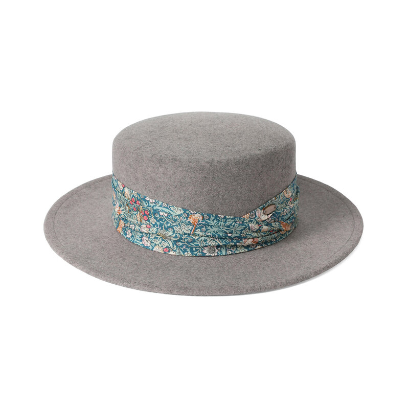 Mr DUCK | Designer 90s Australian Wool Flat Cap for Women Autumn Winter Coat ราคา 2,646 บาท*ส่งฟรี