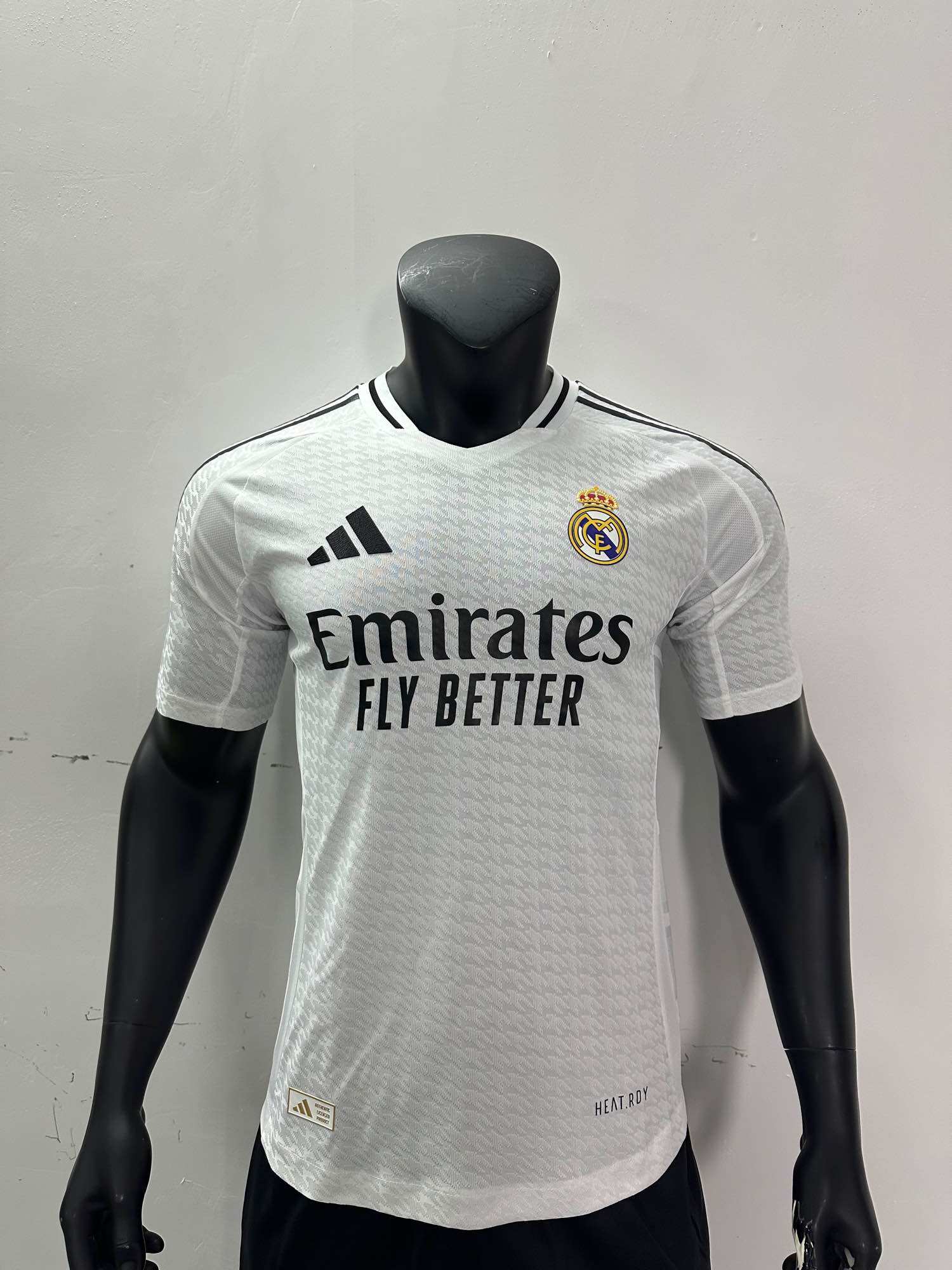 ใหม่! เสื้อเรอัล มาดรีด เหย้า สีขาว 2024-2025 เนื้อผ้าคุณภาพสูง เกรดเพลเยอร์ ราคา 349 บาท*ส่งฟรี