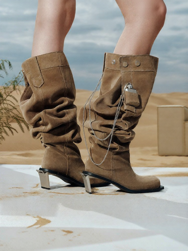 DAPHNE LAB | Everyday Square Heel Metal Over Knee Boots ราคา 8,913 บาท*ส่งฟรี