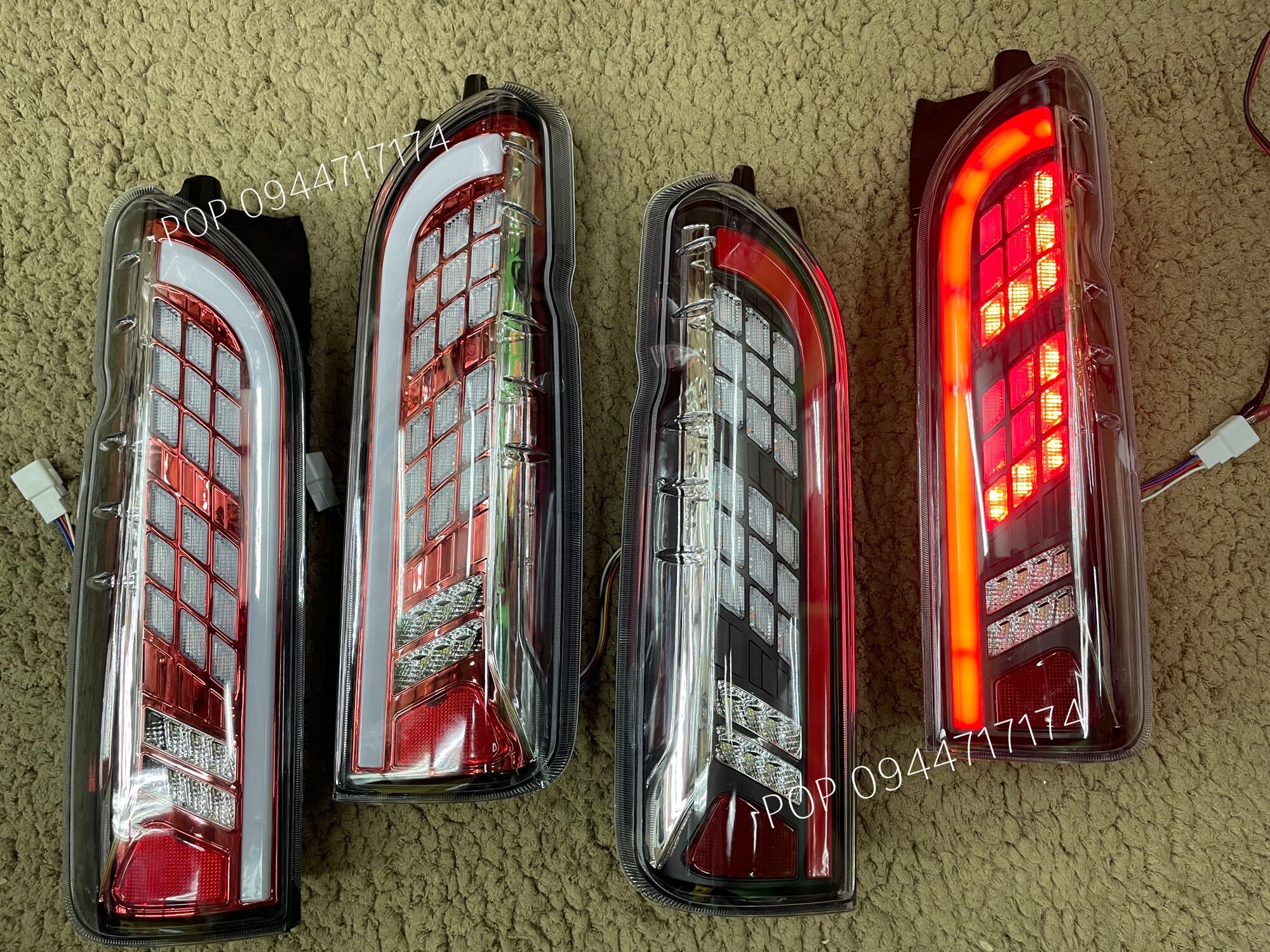 ไฟท้ายแต่ง รถตู้ โตโยต้าcommuter ลาย บาร์วาเลนติ ไฟเลี้ยววิ่ง โคม led ปี 2010 - 2018 hiace commuter TOYOTA COMMUTER HIACE 2010-2018 ราคา 4,490 บาท*ส่งฟรี