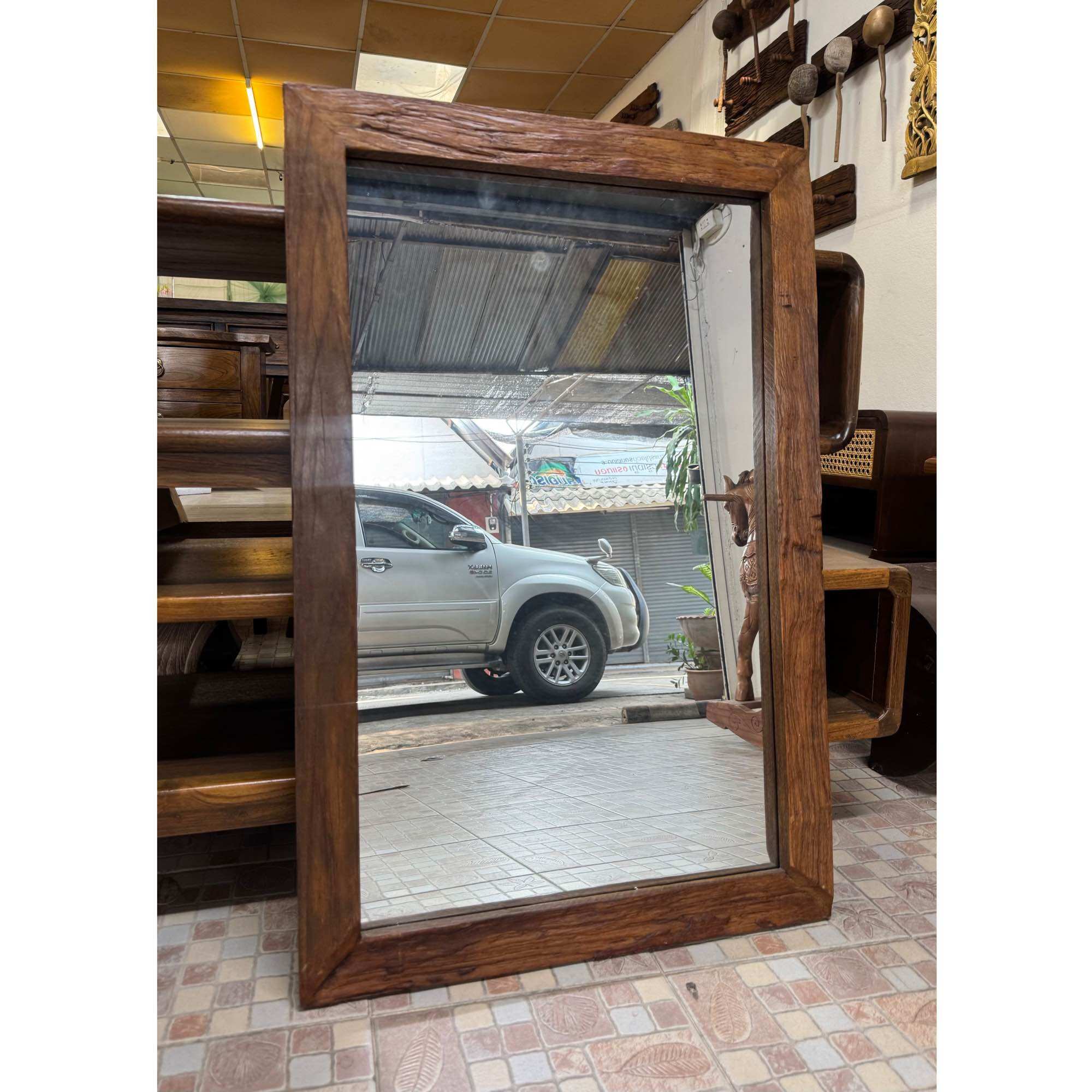 (ส่งฟรี) กระจกไม้สัก พร้อมกระจก ขนาด 90x60 cm. กระจกห้องน้ำ กระจกแต่งตัว สินค้าใหม่ มีที่แขวนผนัง แนวตั้ง-แนวนอน Teak Wooden Mirror Wall Mounted