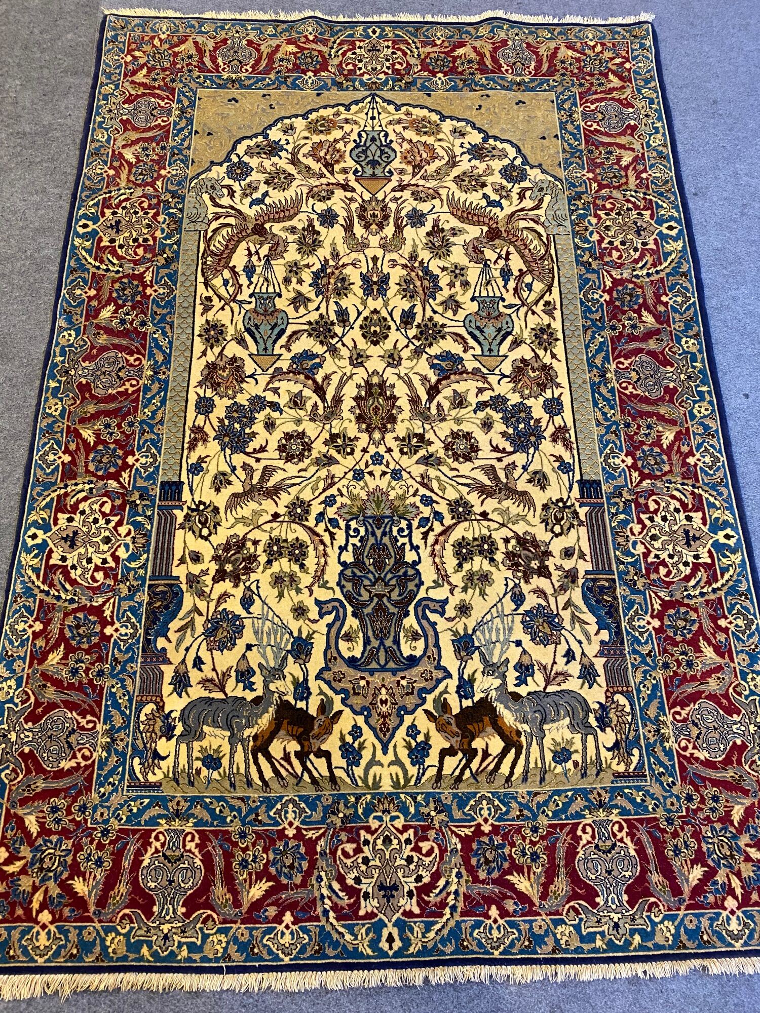 Persian bijar carpet wool on cotton based size 364x274 cm from Iran