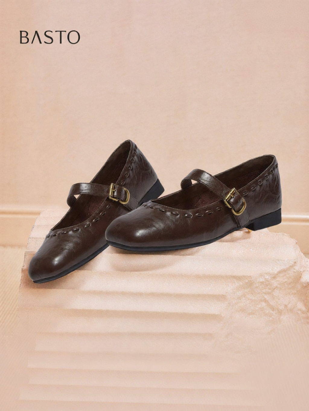BASTO | Retro Commute Square Toe Mary Janes ราคา 3,633 บาท*ส่งฟรี