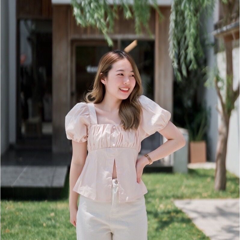 เสื้อญาญ่า ผ่าด้านหน้า ปังไม่ไหวแล้ว เนื้อผ้า cotton แต่งกระดุม 3 เม็ด ...