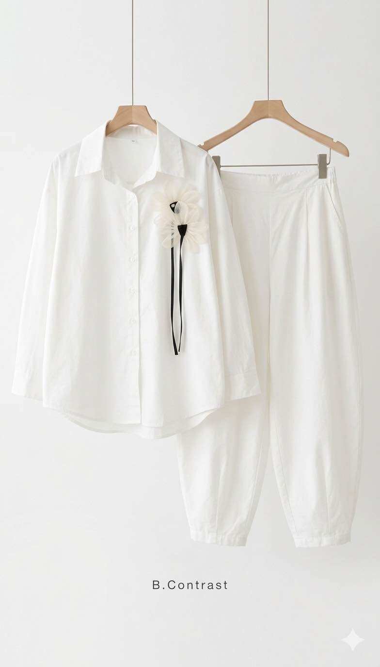 [Ready to Send] Set of Shirt & Balloon-Shaped Pants, Off White Color, with Soft 3D Flower Details. ราคา 1,050 บาท*ส่งฟรี
