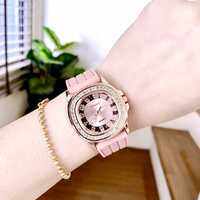 นาฬิกา Geneva เจนิวา เเบรนด์เเท้ หน้าmk สายชิลิโคลน ขอบเรียบขอบเพชรมีหลายสี ใส่สบายใส่ได้ทุกวัยเเถมฟรีถุงฝ้าทุกเรือน