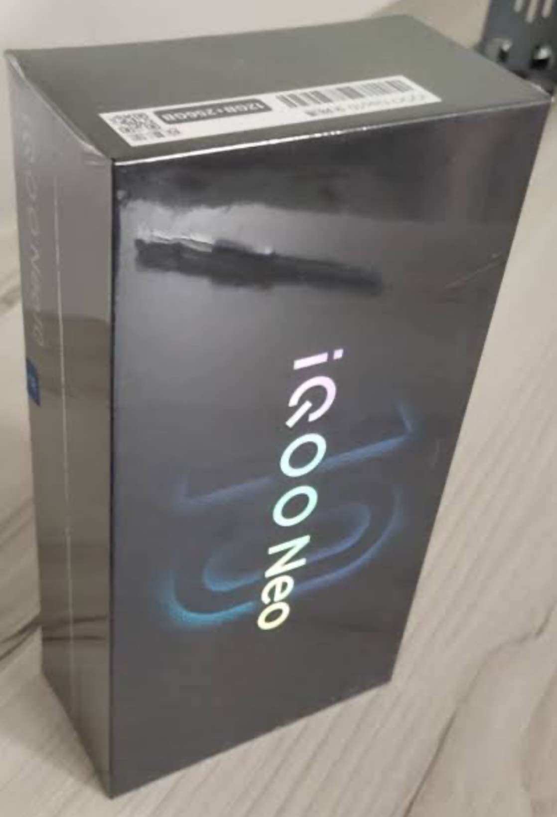 IQOO Neo 10R 5G unlocked 12GB RAM,256GB ราคา 6,000 บาท*ส่งฟรี