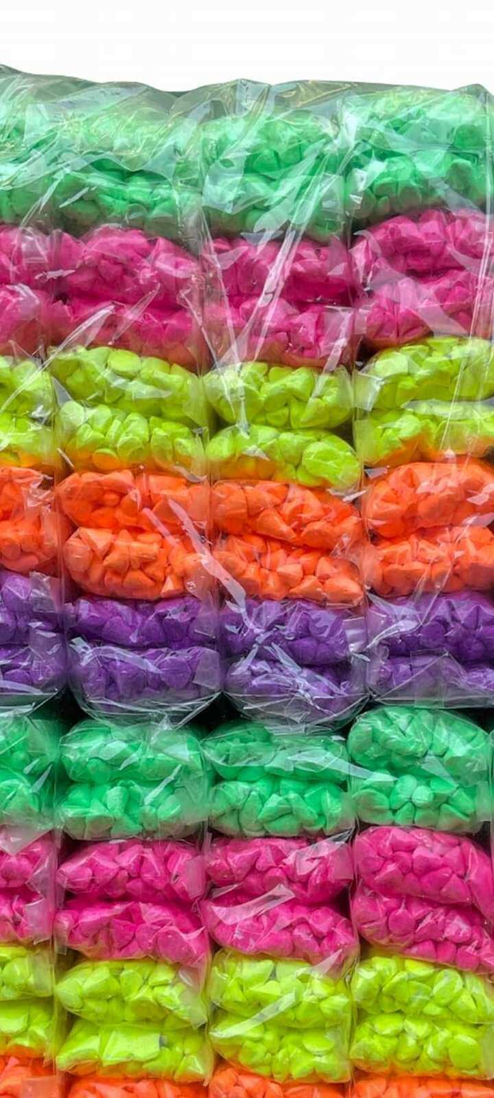 แปังสีสงกานต์ ดินสอพองสงกานต์ ขนาด50กรัม 💥200ถุงแถม ซองกันน้ำ 3อัน ฟรี!!💥ราคาถูกมากกก ราคาส่งจากโรงงานเลย ราคา  990 บาท*ส่งฟรี