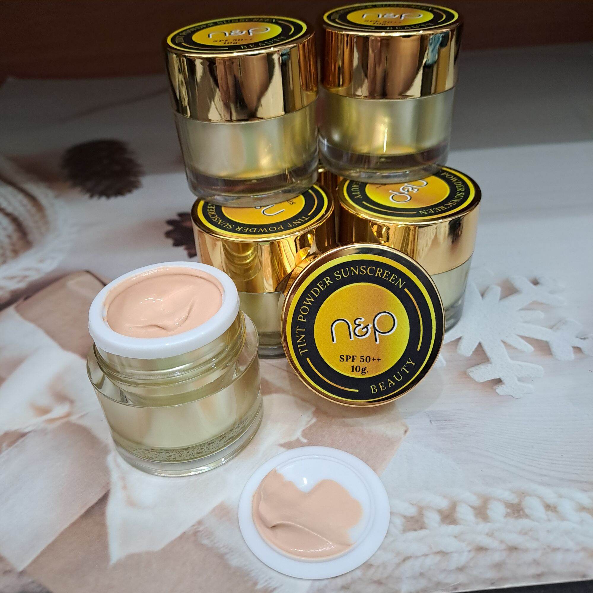 Sunscreen Tint Powder Spf50+++ (1 Jar) Powder Texture That Covers Smoothly and Controls Oil. Doesn'T Smear Makeup, Waterproof, Sweat-Proof, No Need to Apply Powder Again, Makeup That Lasts, Spf 50+++