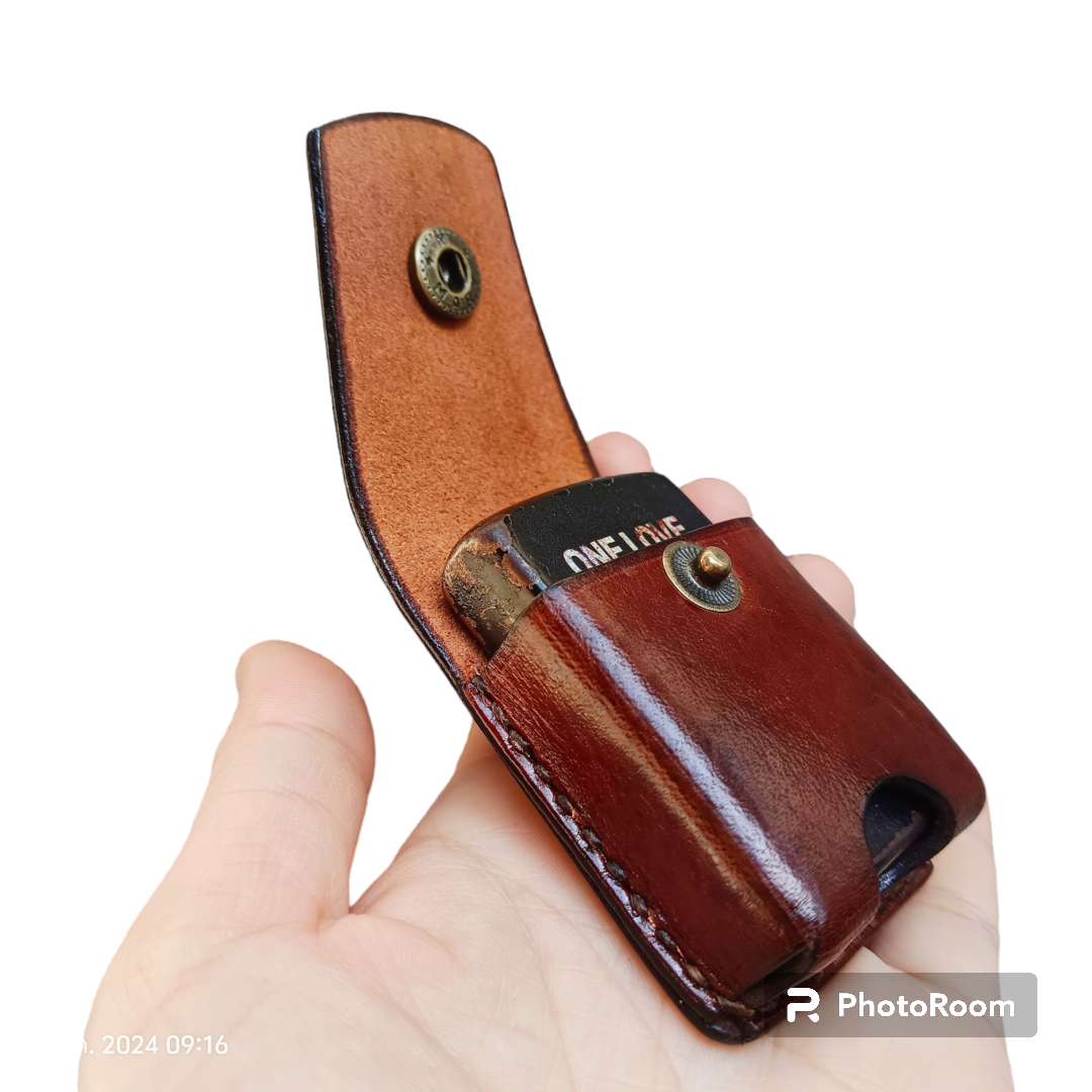 ซองหนังใส่ Zippo ซองหนังแท้สำหรับใส่ไฟแช็ค รุ่นเจาะตูด ราคา 300 บาท*ส่งฟรี