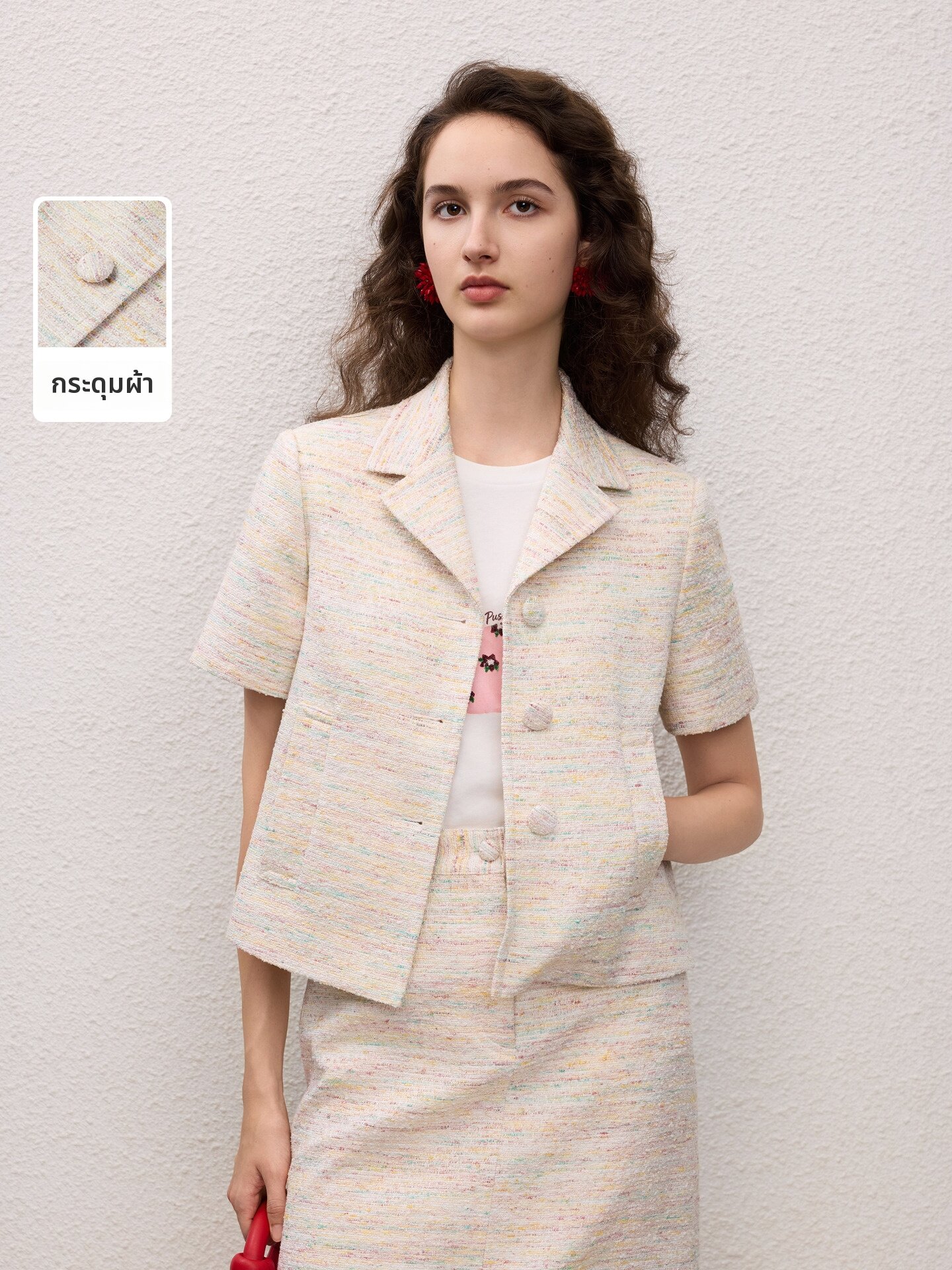LANCY FROM 25 | Collar Short Sleeve Elegantly Loose Commuter Blazer ราคา 6,433 บาท*ส่งฟรี