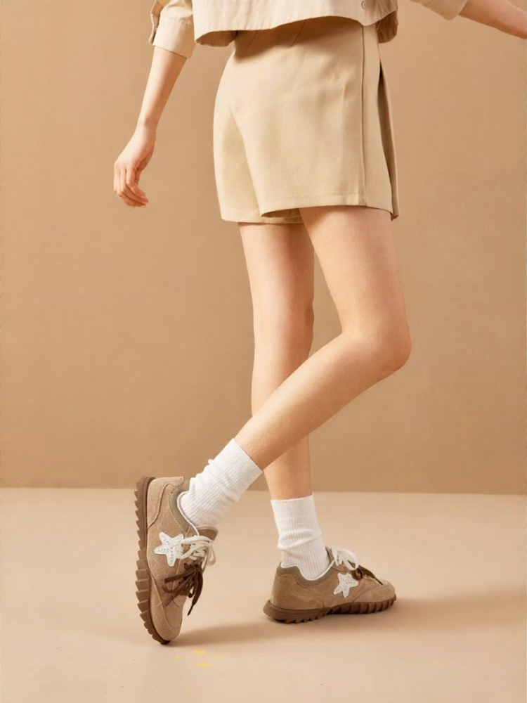 BeauToday | Retro Breathable Sports and Leisure Shoes ราคา 3,818 บาท*ส่งฟรี