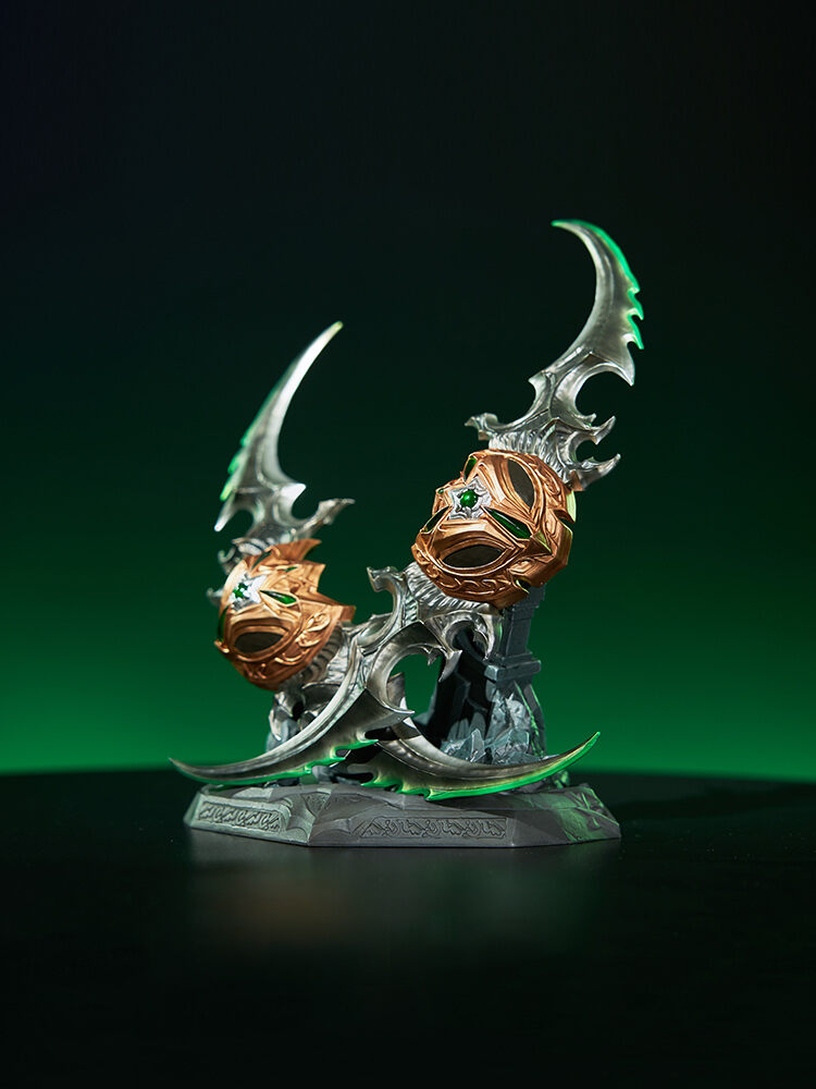 Blizzard Entertainment | Anniversary Replica Egg Blades Statue ราคา 7,095 บาท*ส่งฟรี