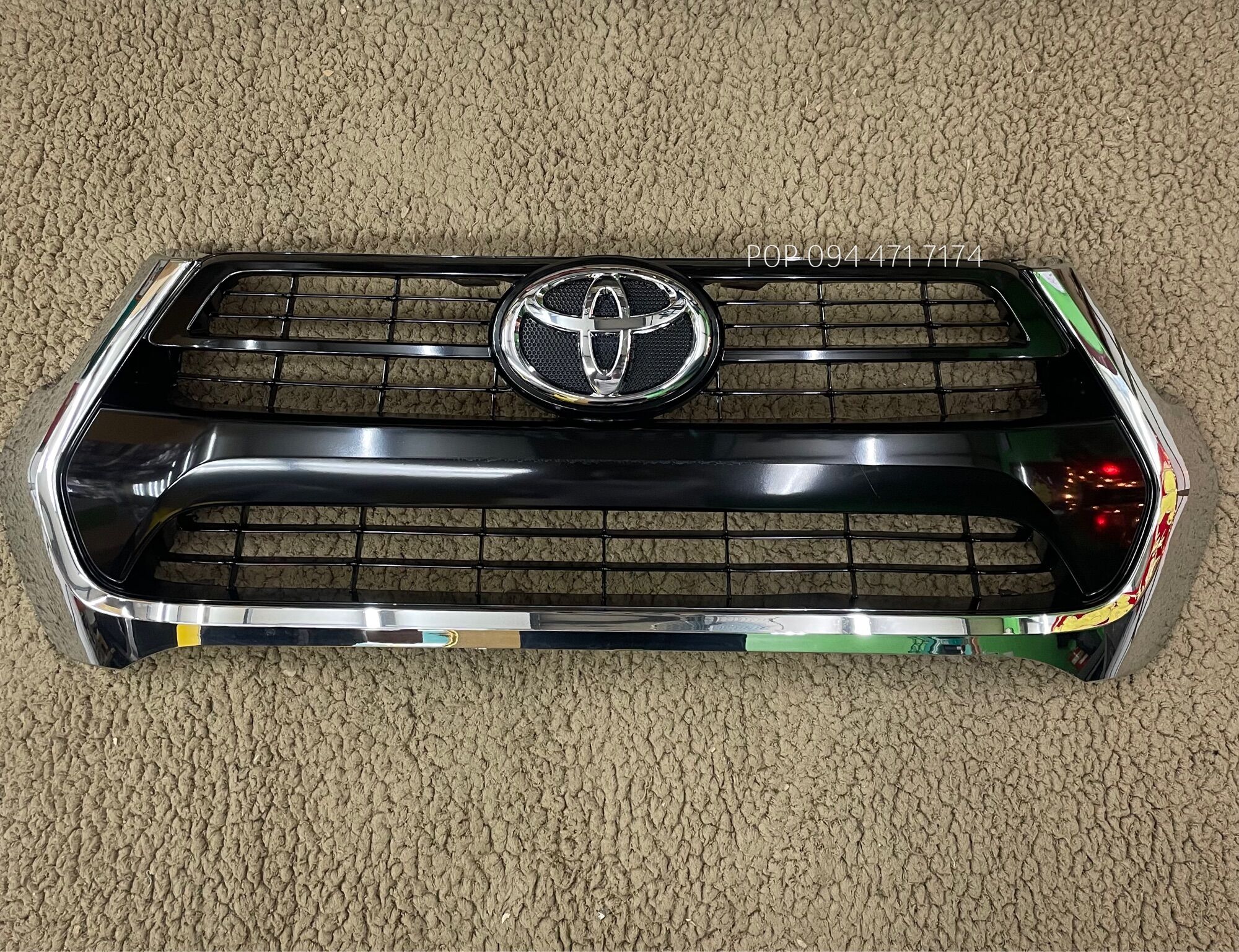 กระจังหน้า โตโยต้า รีโว่ชุปดำ ทรงห้าง ปี 2020 2021 2022 Toyota revo 2020 FRONT GRILL TOYOTA REVO 2020 ราคา 2,732 บาท*ส่งฟรี