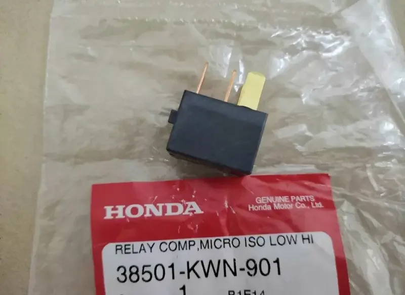 ภาพสินค้ารีเลย์สตาร์ท Honda คลิก125i  PCX150 อะไหล่แท้ศูนย์  ️ รหัส 38501-KWN-901 จากร้าน ซีเอฟ มอเตอร์พาร์ท บน Lazada ภาพที่ 2