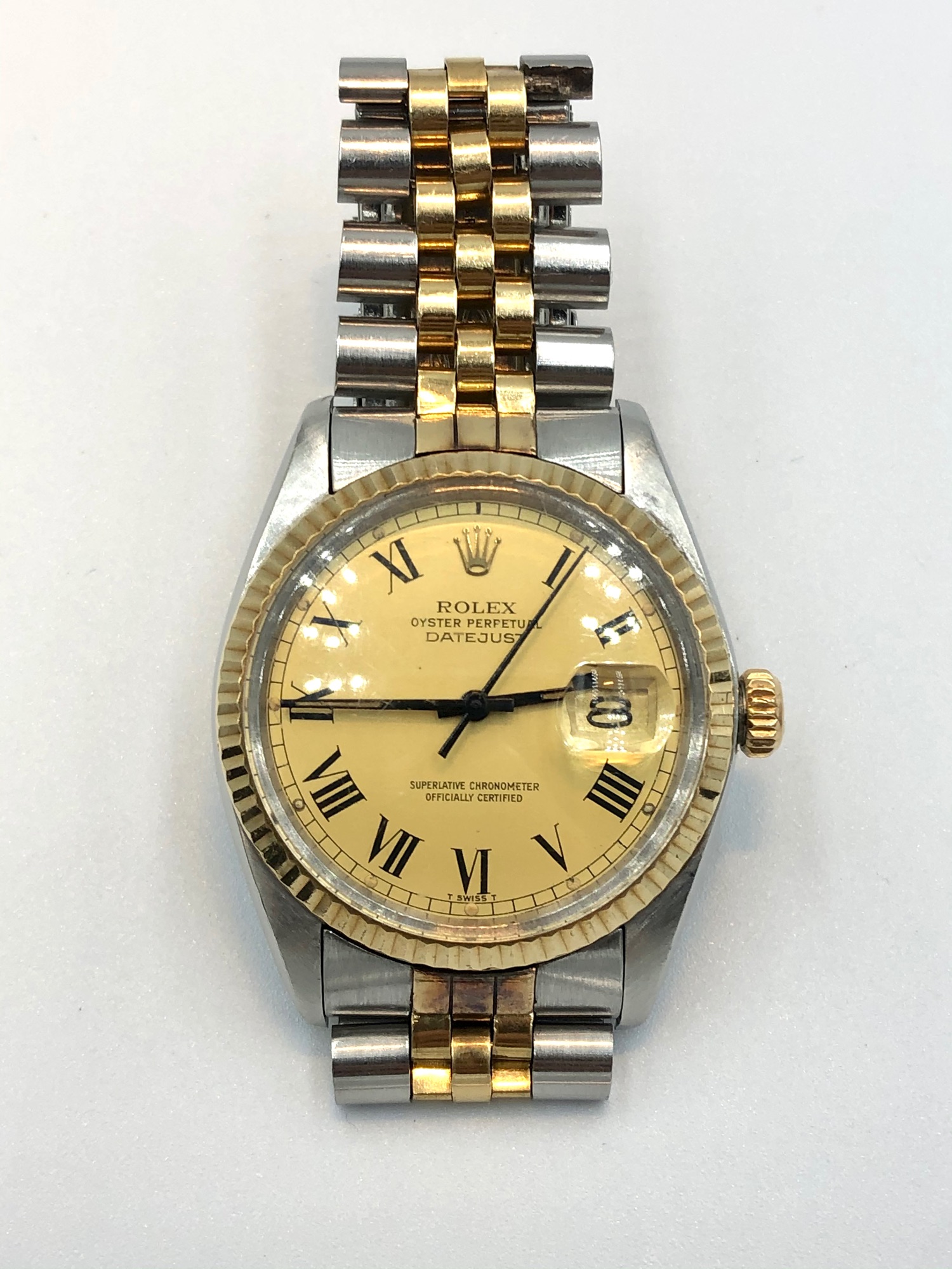 Rolex Oyster Perpeptual Datejust 16013 36mm Two tone bracelet 2กษัตริย์ หน้าปัดเลขโรมัน Authentic รับประกันนาฬิกา Rolex แท้ ไม่แท้คืนเงินพร้อมค่าเสียเวลา 100,000บาท
