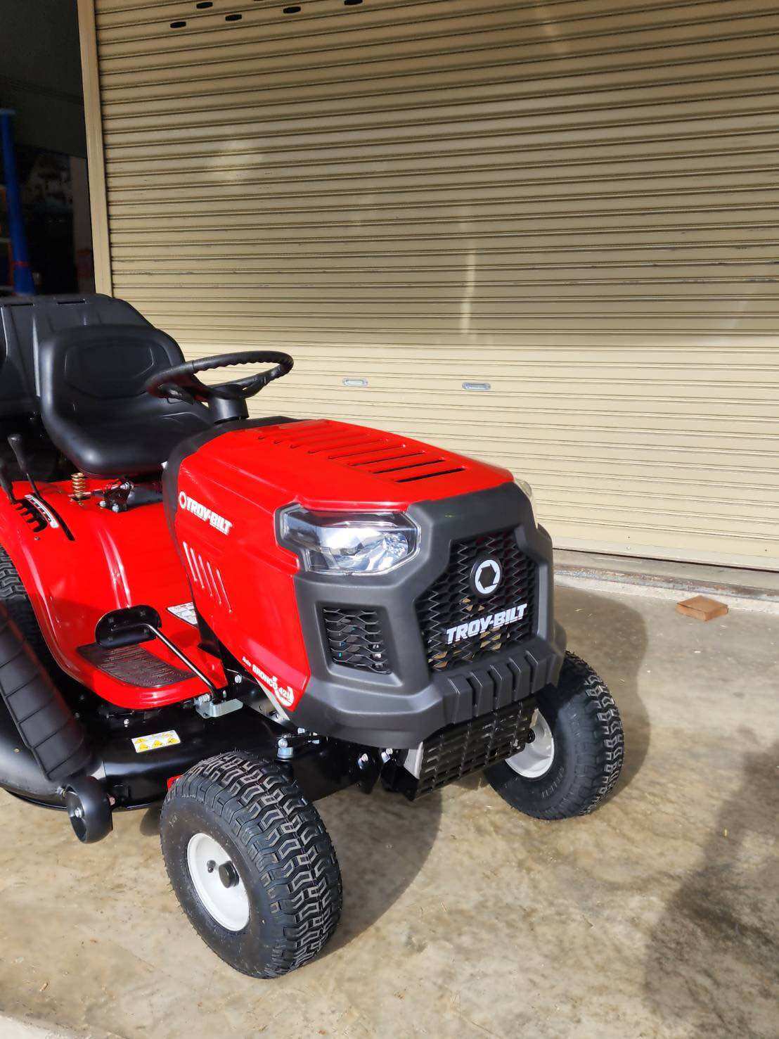 Troy bilt bronco 42 19hp ราคา 139,500 บาท*ส่งฟรี