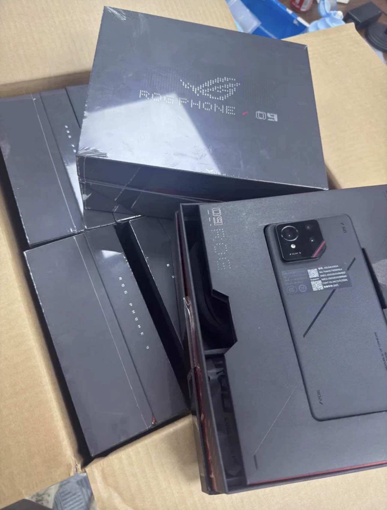 Asus Rog Phone 9 Pro 5g Android 15 1Tb 24Gb Ram Game Phone Global Version ราคา 12,500 บาท*ส่งฟรี