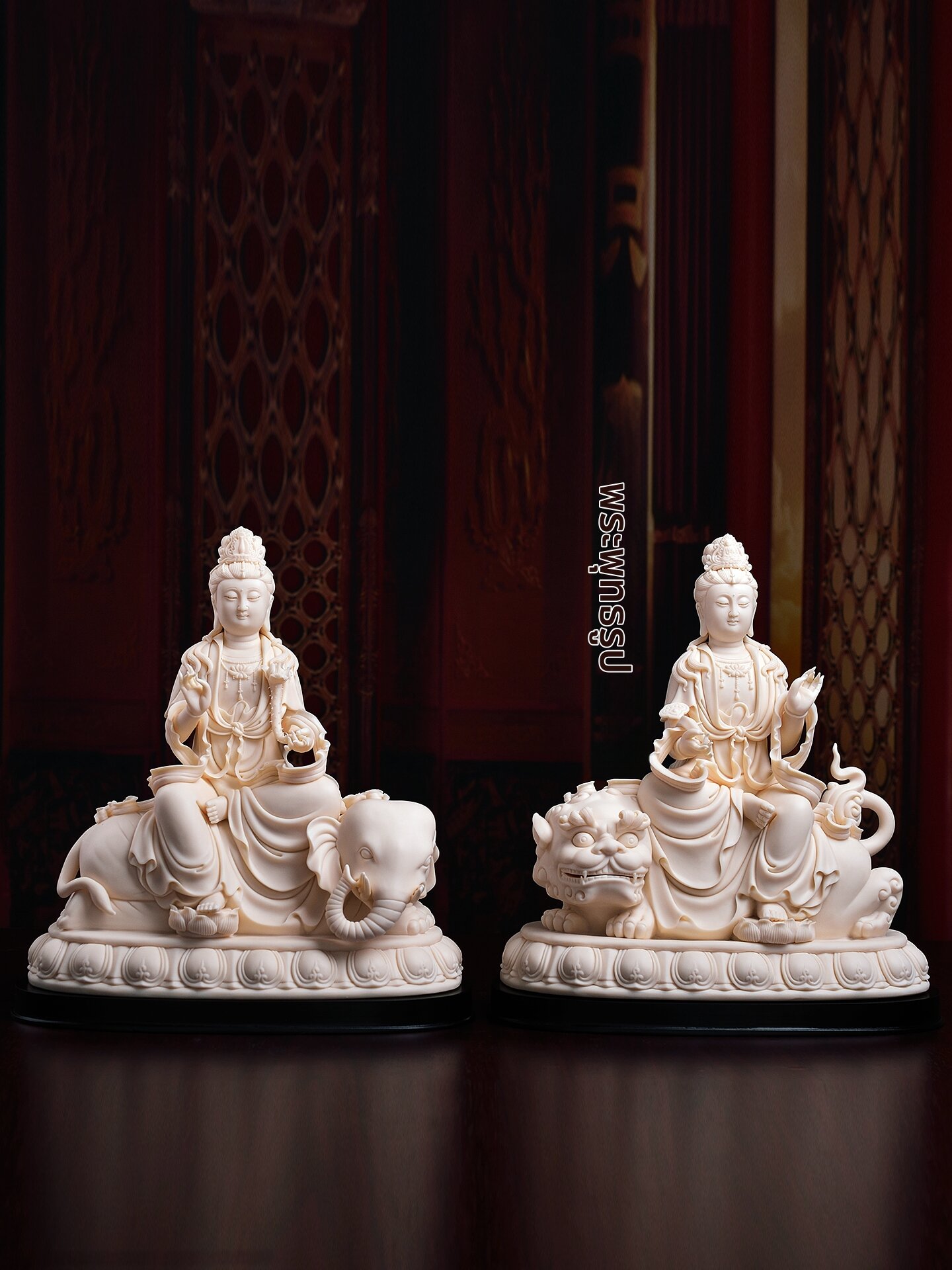 DAIYUTANG | Red Porcelain Bodhisattva Statues for Home Decor ราคา 35,313 บาท*ส่งฟรี