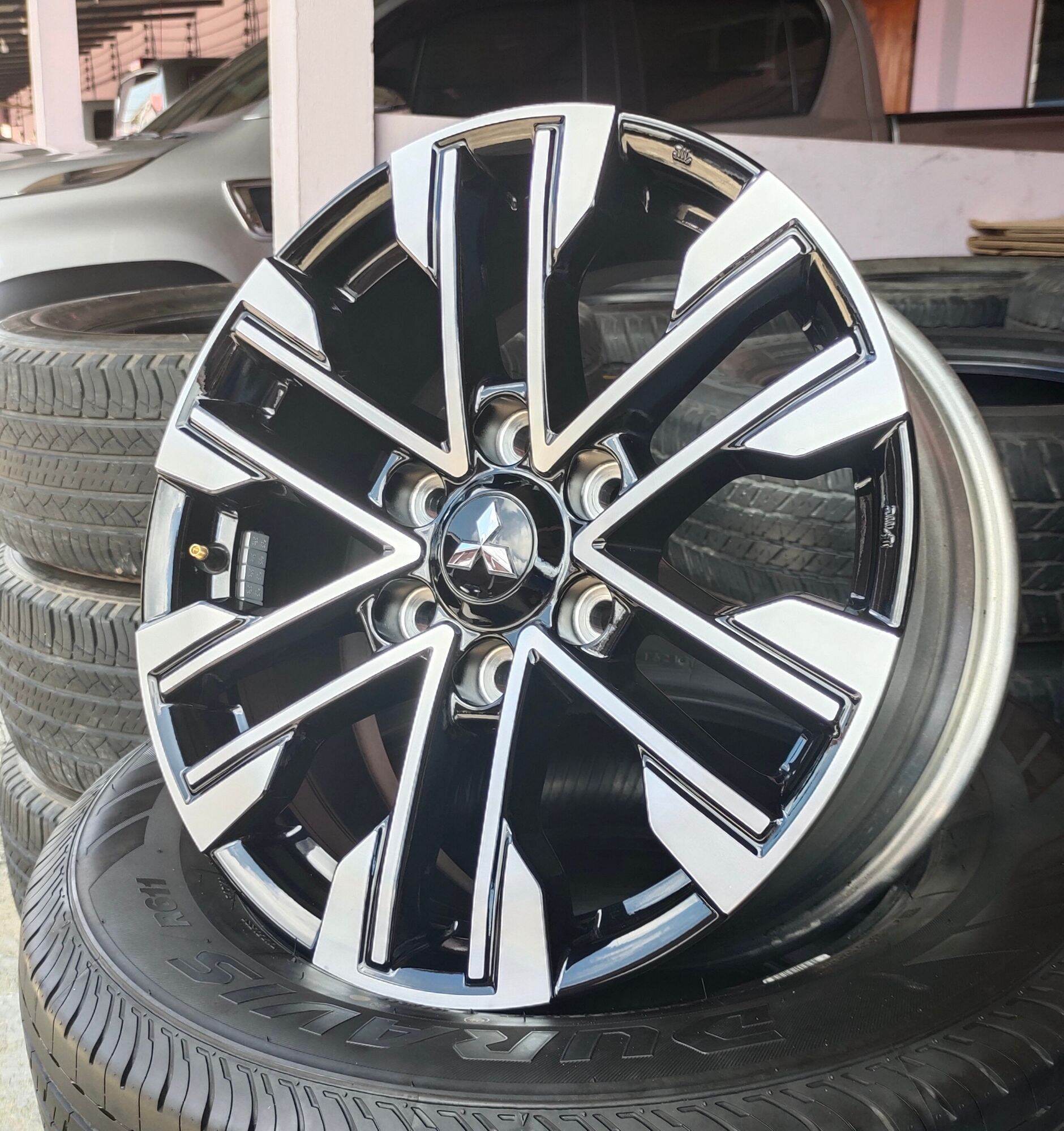 ล้อแม็กปาเจโร่ ล้อแม็กซ์ mitsubishi pajero ขอบ18 (ราคา วงละ 3,590
